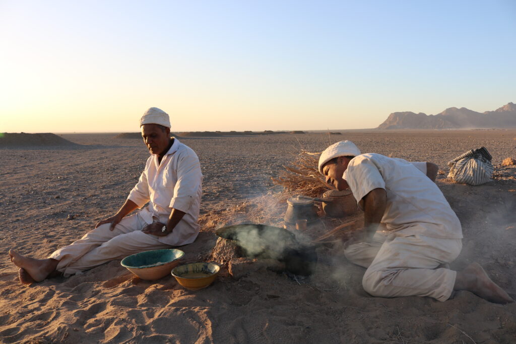 The progress of baking traditional Latir